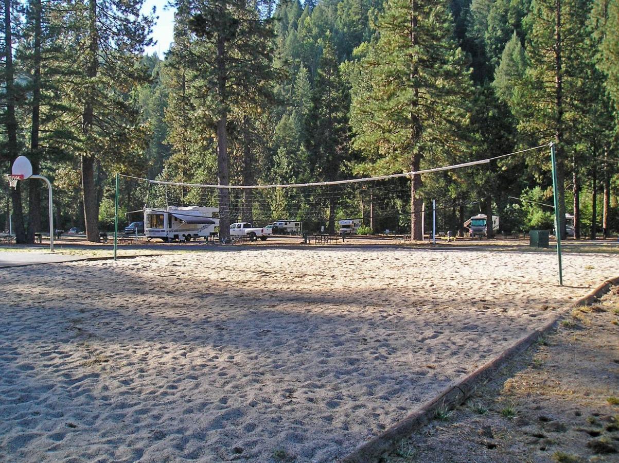 Yosemite Lakes Bunkhouse Cabin 27 Harden Flat Bagian luar foto
